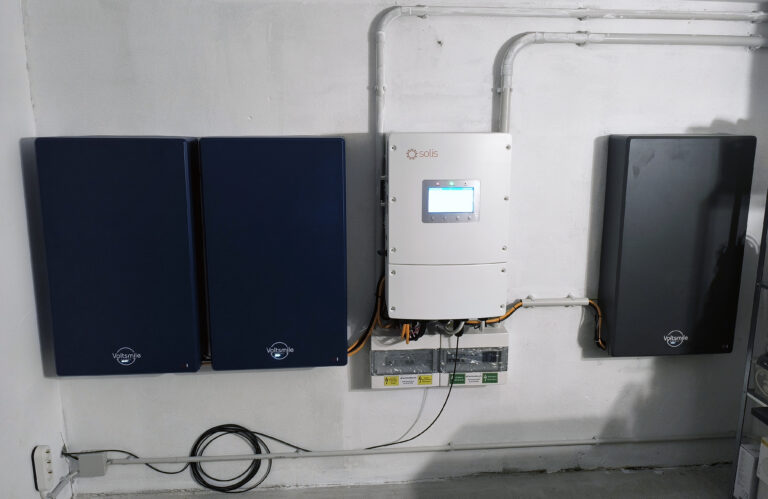 30 kWh-s akkumulátoros napelemes energiatároló bővítés kivitelezése - Smart Deployment Kft.